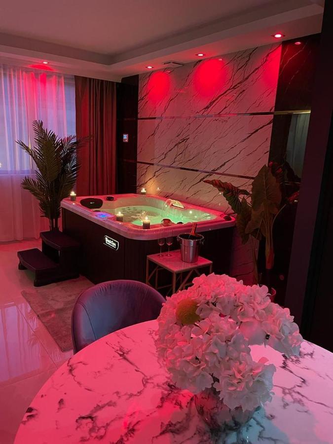 Nuits D'Hermes & Spa Chalon-sur-Saone Bagian luar foto
