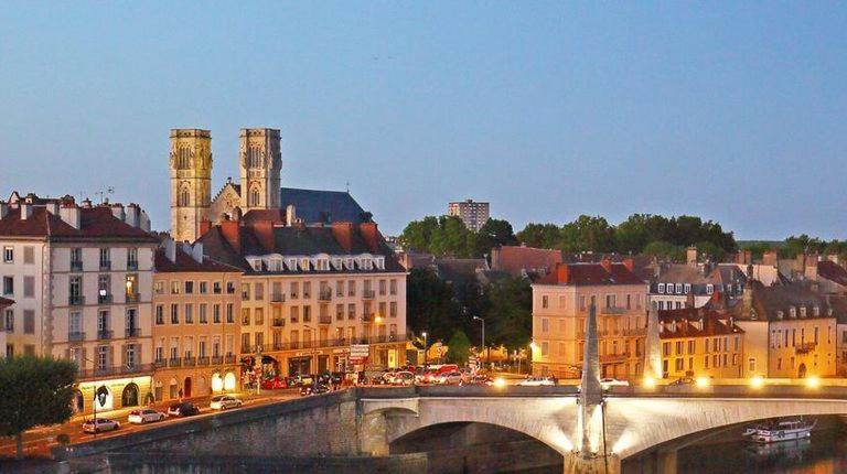 Nuits D'Hermes & Spa Chalon-sur-Saone Bagian luar foto